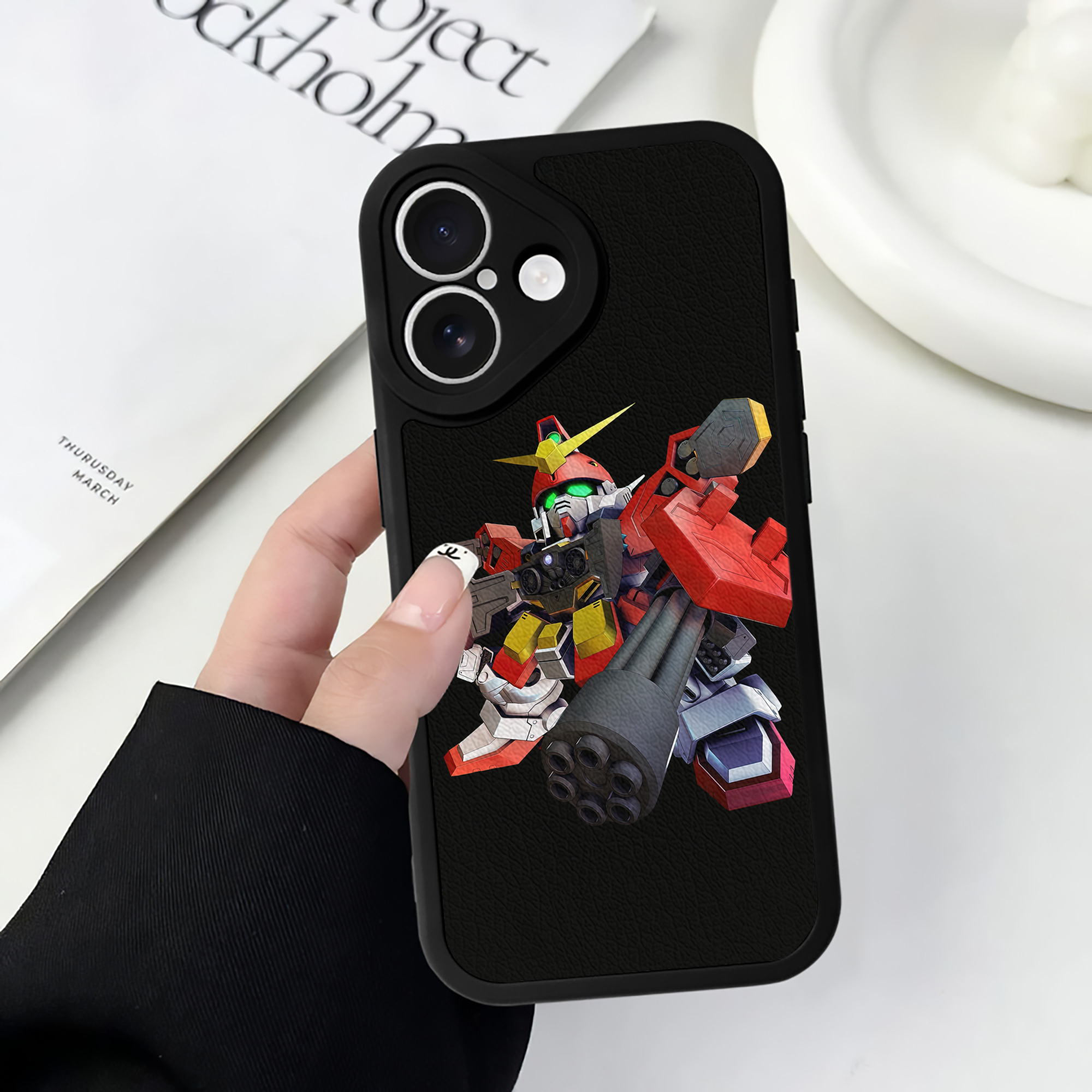 （画像用） 機動戦士ガンダム Mobile Suit Gundam 【iPhone 16シリーズ対応】シリコンスマホケース（レザー調） 材質：シリコン